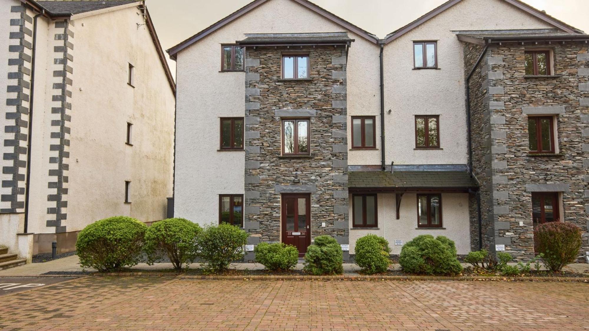 Lake District Apartment At Windermere Marina Village Боунес-он-Уиндермер Экстерьер фото